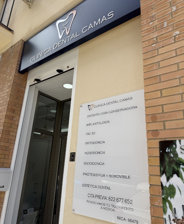 Tu clínica dental de confianza en Camas_6